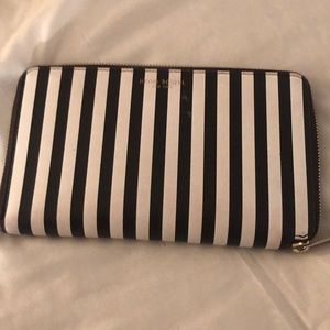 Convertible Henri Bendel  Wallet.